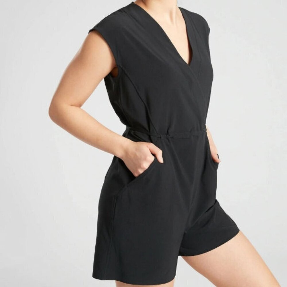 Athleta Marlow Romper Size XL Wide Leg UPF Pockets Stretch Neutral Minimalist